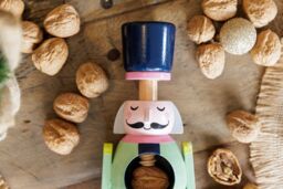 KitchenCraft The Nutcracker Collection Wooden Male Nutcracker in Black - thumbnail 4
