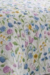 Dreams & Drapes 'Sweetpea Floral' Quilted Bedspread - thumbnail 2