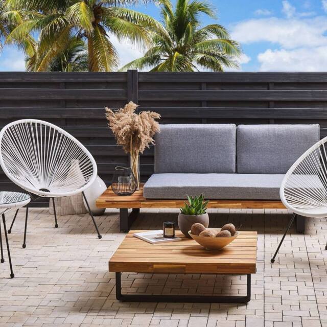 Wyld and Coco Bistro 3-Piece White PE Rattan 2-Seater Round Set - image 1