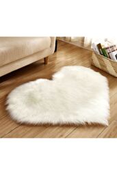 Living and Home 40 x 50CM Heart Shaped Super Soft Shaggy Area Rug in White - Size: 40 cm x 60 cm - thumbnail 1