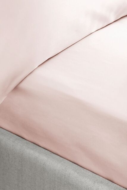 Bianca 400 Thread Count Cotton Sateen 36cm Depth Sheet in Pink - Size: King Fitted - image 1