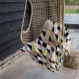 Benjamin Tate Design Yellow Pink & Black Geometric Pattern Blanket in Natural - Size: 120 cm x 150 cm - thumbnail 4
