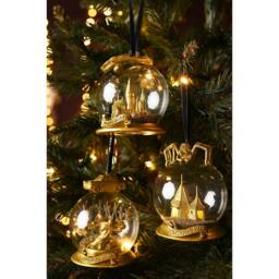 Warner Bros Harry Potter Alumni LED Collectable Bauble - Hagrid's Hut in Gold - thumbnail 5