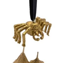 Warner Bros Harry Potter Alumni LED Collectable Bauble - Hagrid's Hut in Gold - thumbnail 4