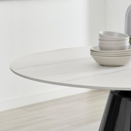 FurnitureboxUK Nina White Marble Effect Round Ceramic Dining Table in Off-White - thumbnail 3