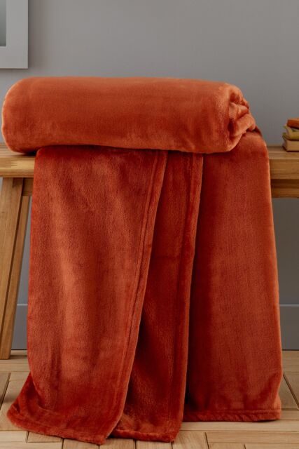 Catherine Lansfield Raschel Velvet Touch 130x170cm Blanket Throw in Burnt Orange - Size: 130 cm x 170 cm - image 1