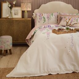 Voyage Maison Mariposa Oxford Edge 100% Cotton Duvet Cover Set in Purple - Size: Super King - thumbnail 6