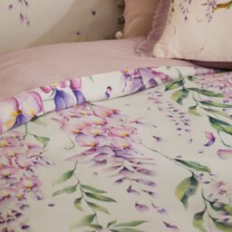 Voyage Maison Mariposa Oxford Edge 100% Cotton Duvet Cover Set in Purple - Size: Super King - thumbnail 3