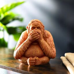 Marco Paul Three Wise Monkeys Speak See Hear No Evil - Garden Statue Set in Orange - thumbnail 3
