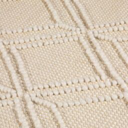 Esselle Blenheim 100% Pet Small Diamond Rug in Cream - Size: 120 cm x 170 cm - thumbnail 4