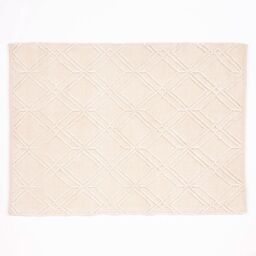 Esselle Blenheim 100% Pet Small Diamond Rug in Cream - Size: 120 cm x 170 cm - thumbnail 1