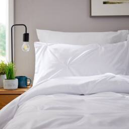 New Edge Blinds Pintuck Duvet Set in White - Size: Double - thumbnail 2