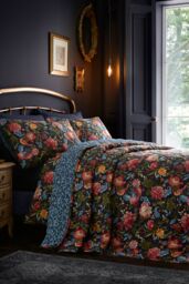 Dreams & Drapes 'Bejewelled' 100% Cotton Quilted Bedspread in Navy