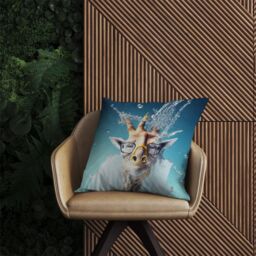 Warren Reed - Designer Giraffe With Glasses Splashart Outdoor Cushion in Blue - Size: 60 cm x 60 cm - thumbnail 2