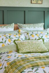 Morris & Co 'Lemon Tree - Willow Bough' Cushion 50X30cm in Green - Size: 50X30 cm - thumbnail 3