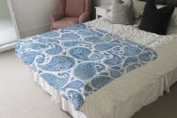 Benjamin Tate Design Blue & White Bo Ho World Blanket in Natural - Size: 120 cm x 150 cm - thumbnail 3