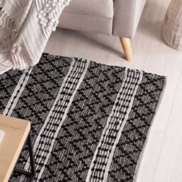 Wyld and Coco Hand-Loomed Leather Chevron Rug Black-Beige 140 x 200 cm in Black - Size: 140 cm x 200 cm - thumbnail 1