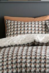 Appletree 'Jett' Geo Print 100% Cotton Duvet Cover Set in Brown - Size: Double - thumbnail 2