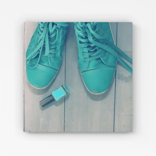 "Warren Reed - Designer Lipstick Shoes Canvas in Blue - Size: W16"" x H16""" - image 1