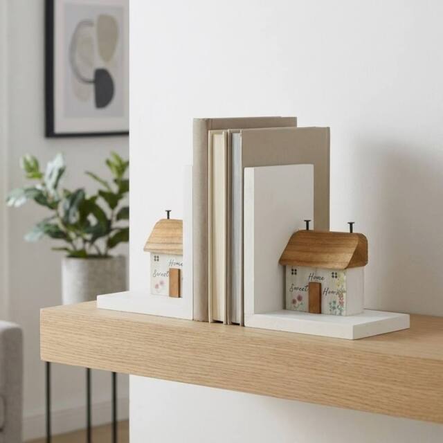 Garden Greatness Home Sweet Home House Bookends in White - Size: 2 Pack - image 1