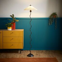 ValueLights Wiggle Black Metal Floor Lamp With Origami Pleated Shade - thumbnail 1