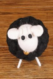 Pachamama Brenda The Black Sheep All Wool Felt Figurine - thumbnail 3