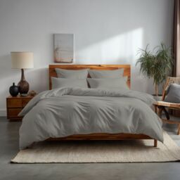 Snug City Plain Dyed Easy Care Polycotton Duvet Cover & Pillowcase/s Set Bed Linen in Silver - Size: Double - thumbnail 1