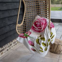 Benjamin Tate Design Roses & Leaves Blanket in Natural - Size: 120 cm x 150 cm - thumbnail 4