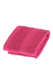 Homescapes 500 GSM Turkish Cotton Towel Soft, Absorbent & Quick-Drying in Raspberry - thumbnail 3