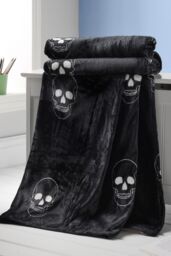 Catherine Lansfield 'Skulls' Halloween Blanket Throw in Grey - Size: 130 cm x 170 cm