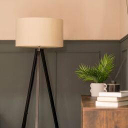 ValueLights Barbro Black Wood Tripod Floor Light Lamp with Reni Drum Shade in Natural - thumbnail 2