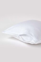 Homescapes Sateen Cotton Continental Pillowcase 400 TC, 40 x 40 cm in White - thumbnail 3