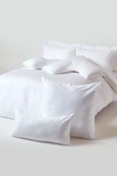 Homescapes Sateen Cotton Continental Pillowcase 400 TC, 40 x 40 cm in White - thumbnail 4
