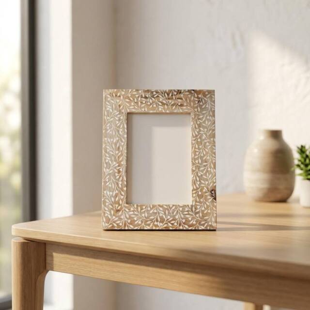 Garden Greatness Arborea Mini Leaves Photo Frame in Brown - Size: 1 Pack - image 1