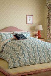 Sanderson 'Aubrey' Cotton Duvet Cover Set in Beige - Size: Super King