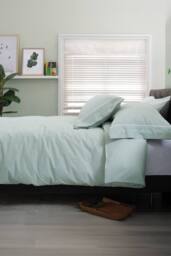 The Lyndon Company Southport Green 100% Cotton Cuffed Finish Duvet Cover Set - Size: Super King - thumbnail 2