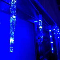 Samuel Alexander 6.9m White to Blue LED Colour Changing Icicle Lights Christmas Decoration - thumbnail 4