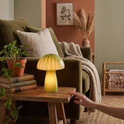 Happy Homewares 1970s Italian Design Translucent Jade Green Glass Mushroom Table Lamp - thumbnail 6
