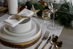 Mikasa Camberlie Porcelain 12-Piece White Dinner Set - thumbnail 9