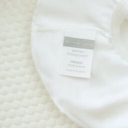 The Tiny Bed Company Premium 100% Cotton Fitted Sheet To Fit Cot 160 x 90cm in White - Size: Cot Bed - thumbnail 5