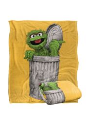 Sesame Street Oscar Painted Silky Touch Super Soft Throw Blanket 152 X 127 cm in White - thumbnail 2
