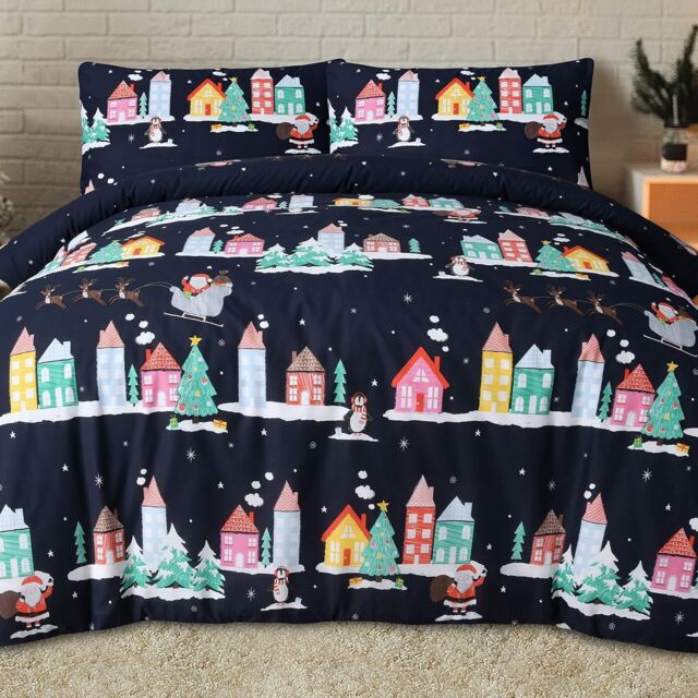 Smart Living Santa Town Xmas Festive Reversible Polycotton Duvet Cover with Pillowcases - Size: Single - image 1