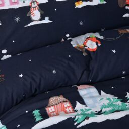 Smart Living Santa Town Xmas Festive Reversible Polycotton Duvet Cover with Pillowcases - Size: Single - thumbnail 3