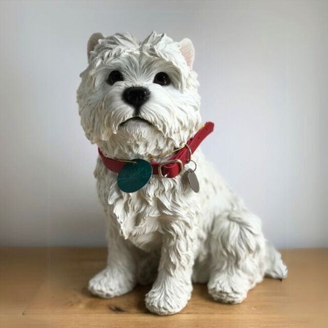 Animal Crackers Large Realistic Sitting West Highland Terrier Figurine by Leonardo in White - image 1