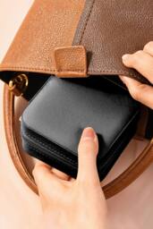 Women's PU Leather Jewellery Box in Black - thumbnail 4