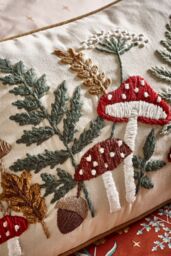 Catherine Lansfield 'Embroidery Woodland' Cushion in Natural - Size: 30 cm x 50 cm - thumbnail 2