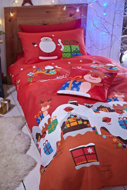 Catherine Lansfield 'Santa's Christmas Presents' Duvet Set in Red - Size: Double - image 1