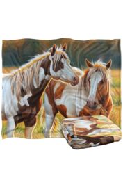 JQ Licensing Cf Painted Horses Silky Touch Super Soft Throw Blanket 152 X 127 cm in White - thumbnail 2