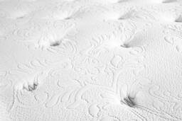 Maxitex Cloud Pocket Sprung Pillow Top Memory Mattress in White - Size: Small Double - thumbnail 4
