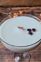 Afewhometruths Handmade Scented Espresso Martini Cocktail Candle in Dark Brown - thumbnail 2